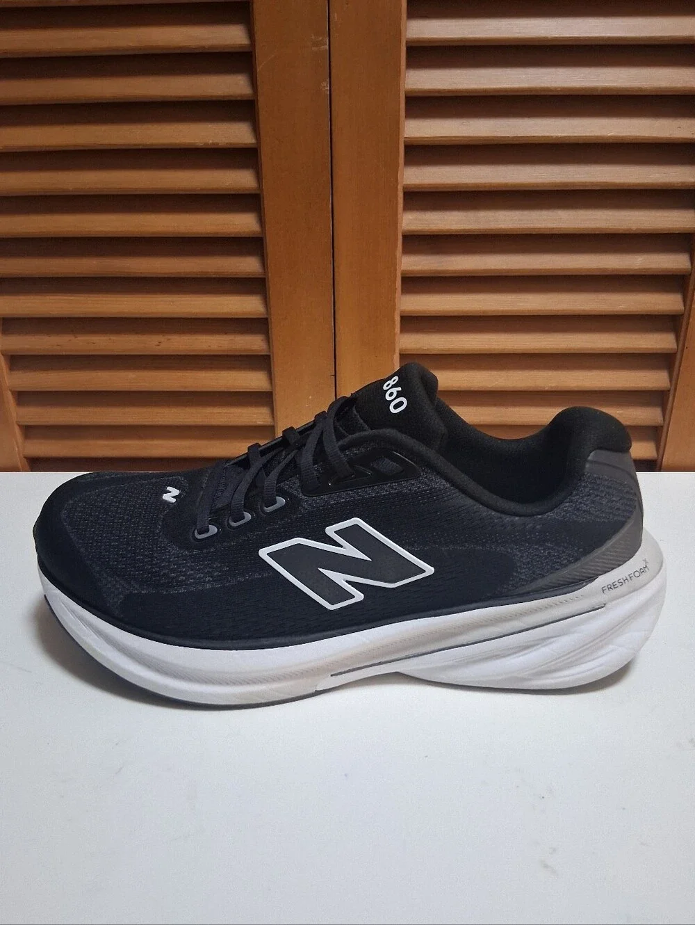 New Balance Fresh Foam X 860v15 Men's Sneaker Size 11.5 (2E) Comfort Sneakers
